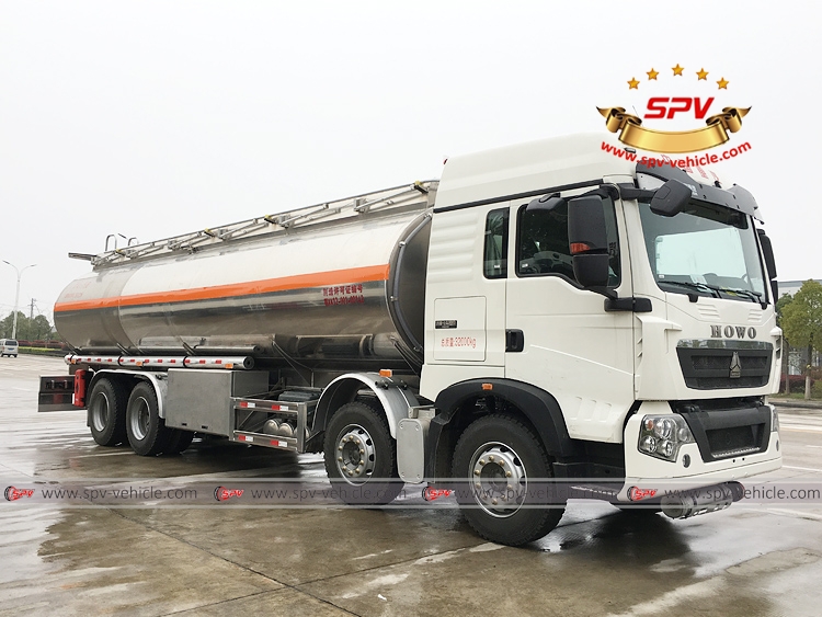 Aluminium Fuel Tanker Sinotruk - RF